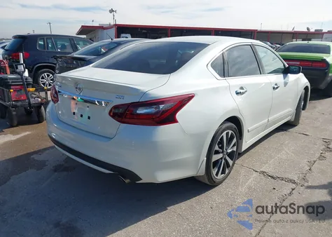2017 Nissan Altima 2.5 Sr z USA, uszkodzony, nr VIN 1N4AL3AP4HC113278